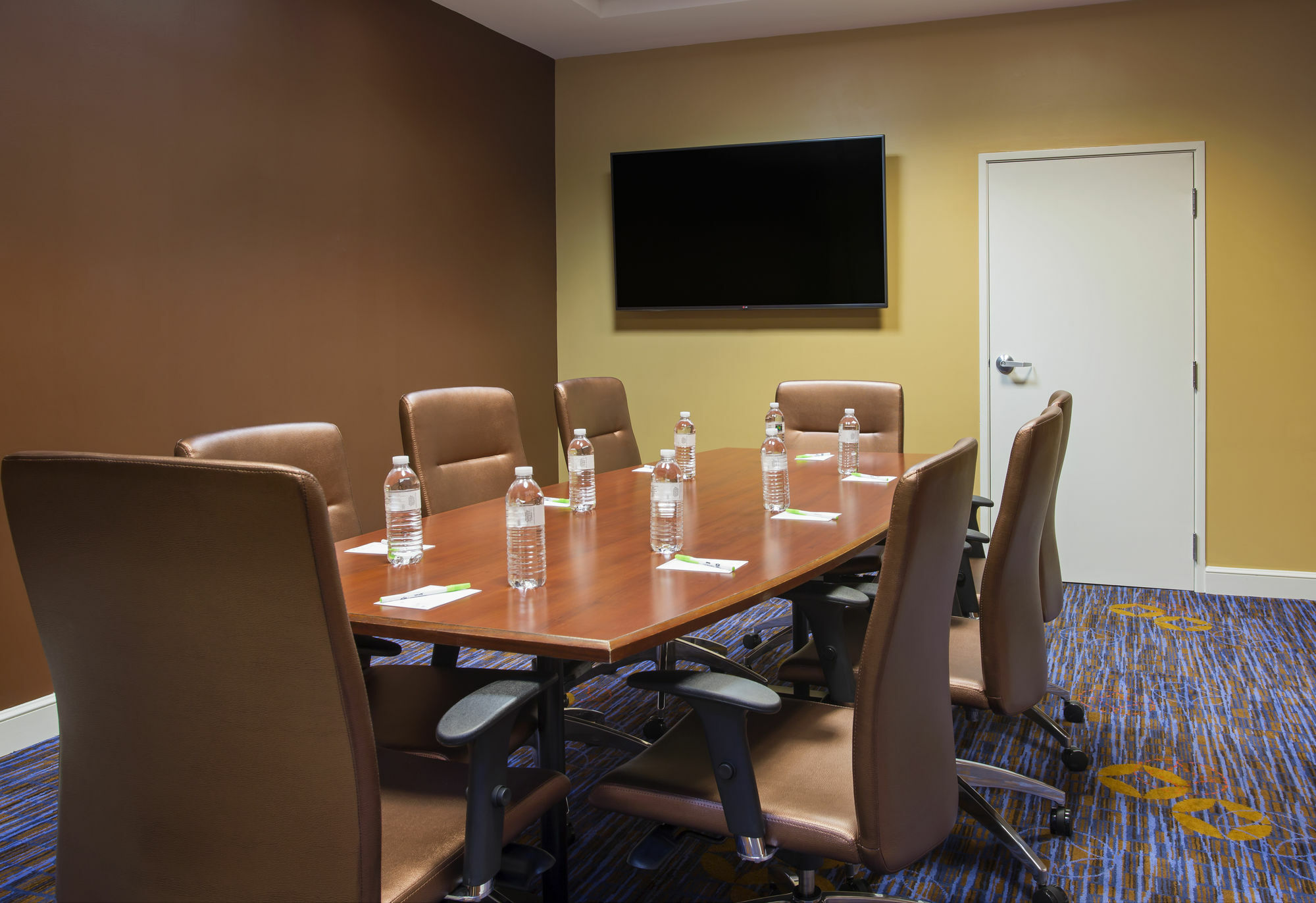 Courtyard Airport Hotel Austin